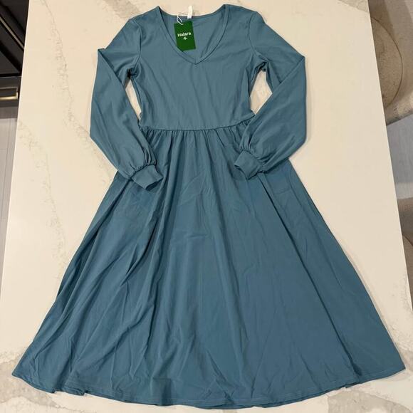 Halara NWT Breezeful V Neck Bishop Long Sleeve Flare Midi Dress Women's Small - Picture 1 of 8